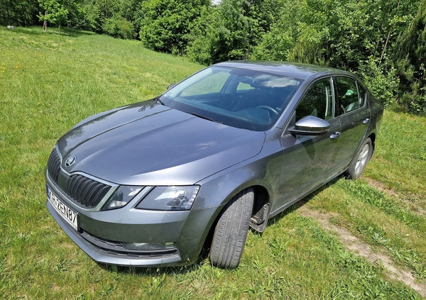 Skoda Octavia cena 63700 przebieg: 65000, rok produkcji 2018 z Kraków małe 92